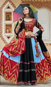 Chaniya Choli (Women)