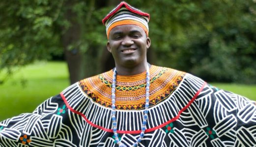 In What Contexts Do Khasi Men Wear Traditional Clothing?