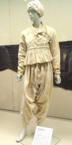 Kediyu Angrakha (Men)