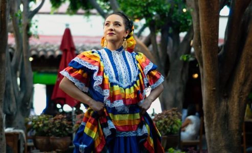 What Distinguishes Ceremonial Khasi Attire From Everyday Wear?