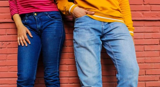 What Makes Jeans a Versatile Fashion Staple?