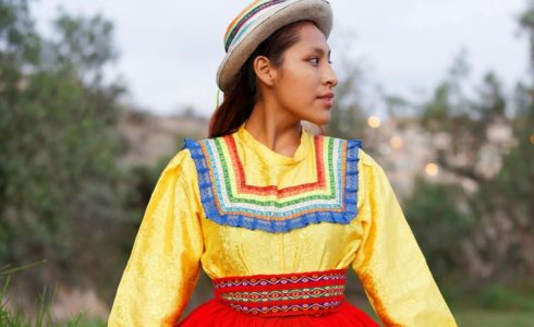 How Does Tripura’s Traditional Clothing Contribute to Sustainability?