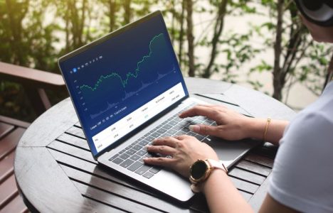 What Are the Pros and Cons of Using Botbro Biz for Forex Trading?