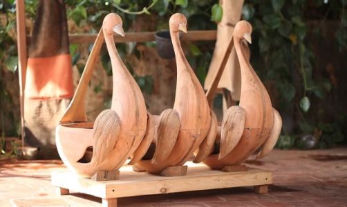 How Did URU Instruments Gain Recognition on Startup Singam?