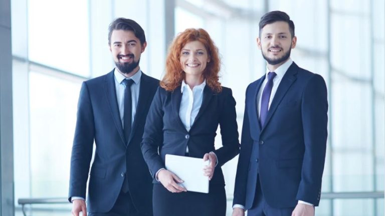 How to Start a Small IT Business in India?