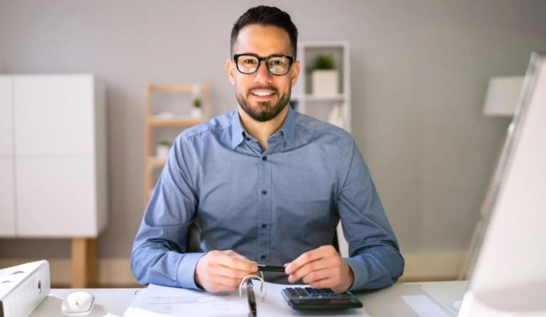 How to Become Manager in Bank?