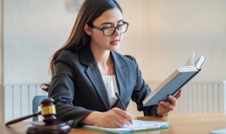 Top 10 Best Lawyer in India