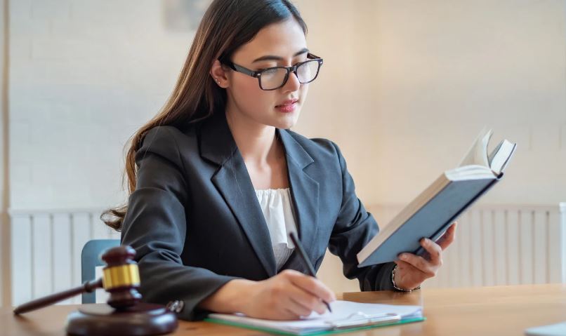 Top 10 Best Lawyer in India